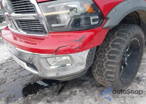 2010 Dodge Ram 1500 Slt/Sport/Trx z USA, uszkodzony, nr VIN 1D7RV1GT4AS124914